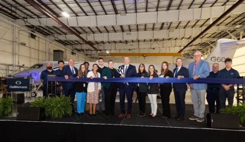 ribbon cutting at the Gulfstream St. Louis Area expansion